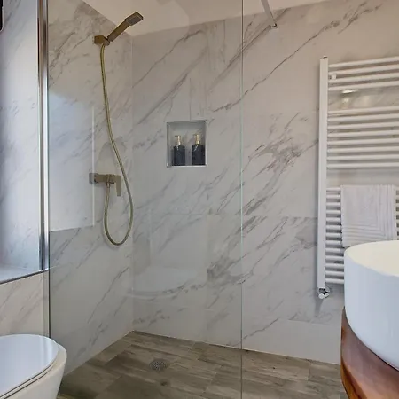 Casa Con Encanto Lemus *