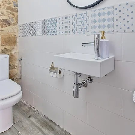 Casa Con Encanto Lemus *