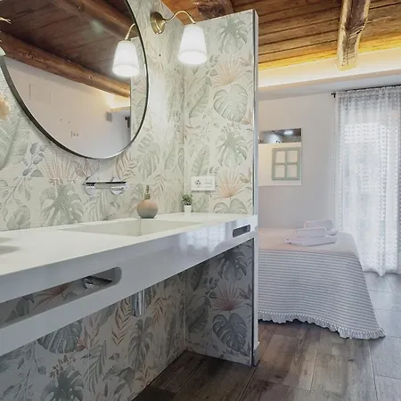 Casa Con Encanto Lemus *