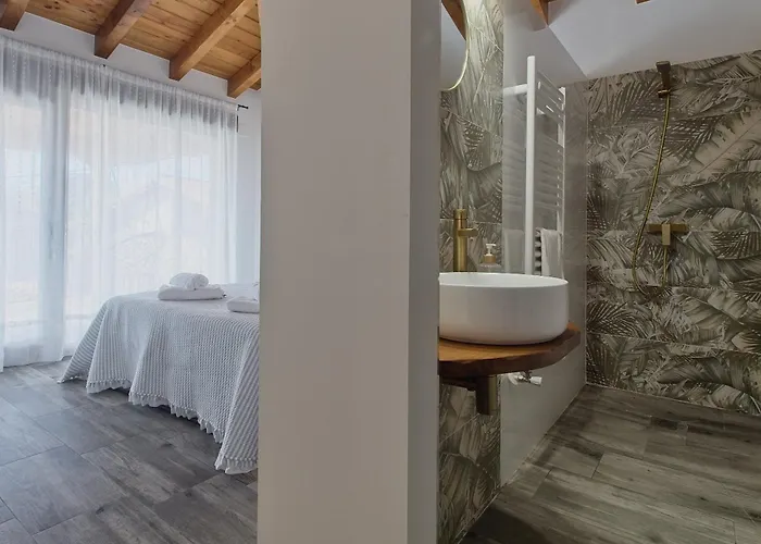 Casa Con Encanto Lemus