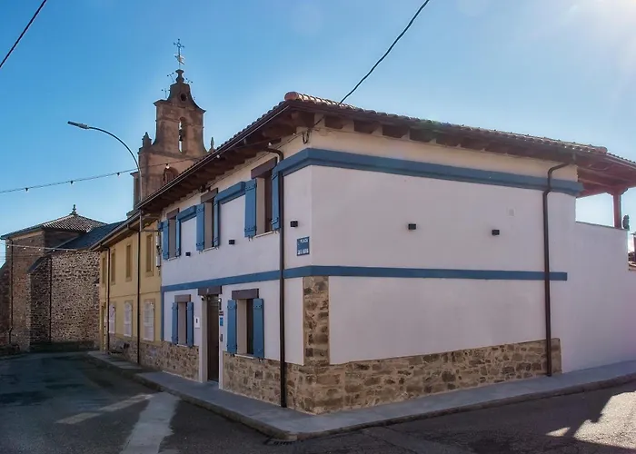 Casa Con Encanto Lemus *